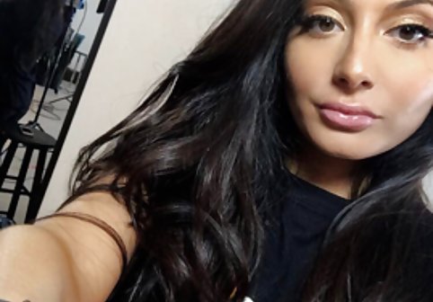 جاسوسی BBW MILF در بالکن در فیلم سکسی با کیفیت خارجی شلوار part2